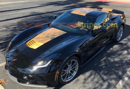 Black C7 Stingray with gloss gold center stripes