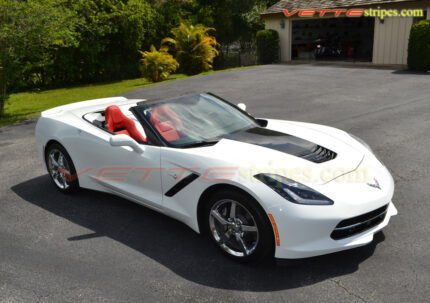 White C7 Corvette Stingray with 3M 1080 carbon flash hood stinger stripe