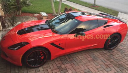 C7 Corvette wheel with red pinstripe