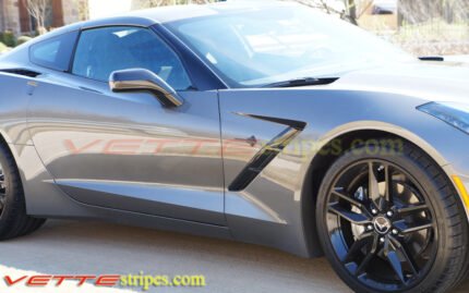 Shark gray C7 corvette stingray side spear