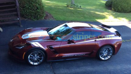 C7 grand sport with gloss white center stripes