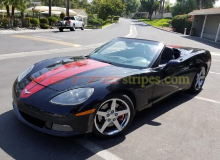 Black C6 convertible with gloss burgundy COM CSR stripes