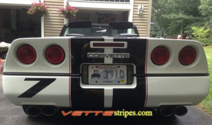 C4 Corvette with black and red full body racing stripe