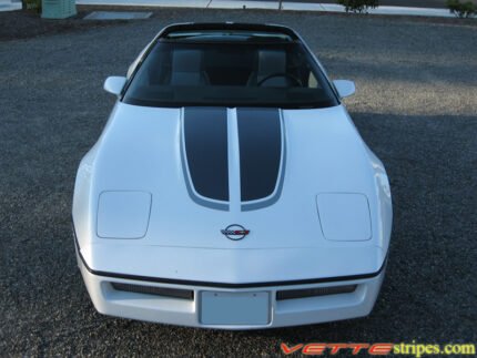 White C4 Corvette with metallic black and gunmetal CE stripes