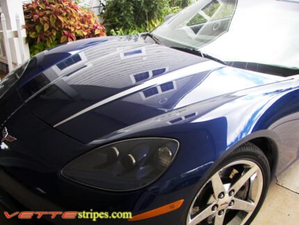 Lemans blue C6 Corvette with metallic silver hood stripe 5