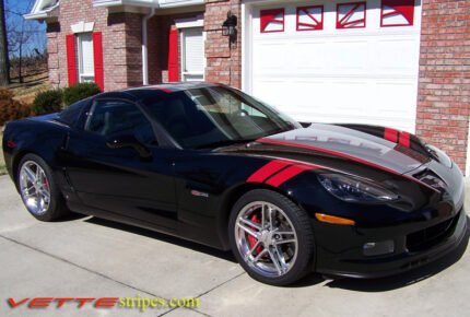 C6 Corvette Z06 Grand Sport black with silver and red ME stripe