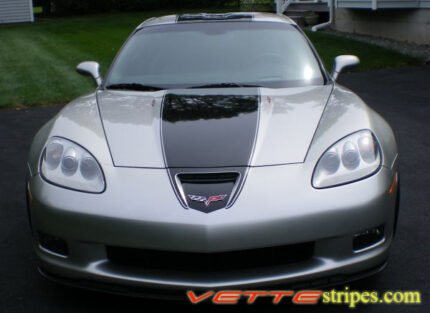 machine silver C6 Corvette Z06 with gloss black ME3 stripe