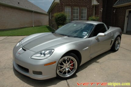 machine silver C6 Corvette Z06 with metallic charcoal ME3 stripe