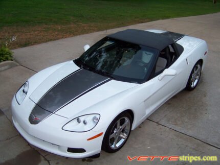 Arctic white C6 Corvette convertible with medium charcoal and black ME stripe