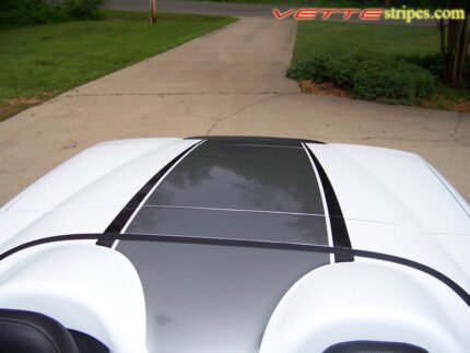 Arctic white C6 Corvette convertible with medium charcoal and black ME stripe