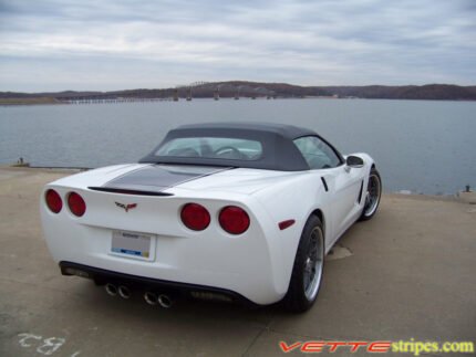 Arctic white C6 Corvette convertible with medium charcoal and black ME stripe