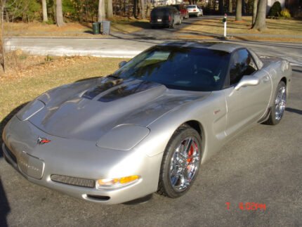 Pewter C5 Corvette with metallic black MCM hood style 3 stripe