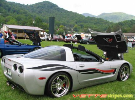 C5 Corvette with black and red side stripe graphic