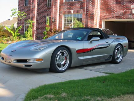 Pewter C5 Corvette with black red side stripes graphic