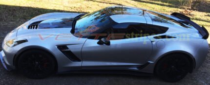 C7 Z06 C7.R center stripes with custom letter on the roof