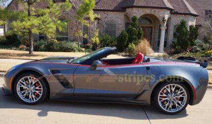 Shark gray C7 Corvette Z06 convertible with red side stripe 4