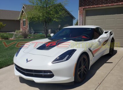 White C7 Stingray with hood stinger stripe and red stingray logo