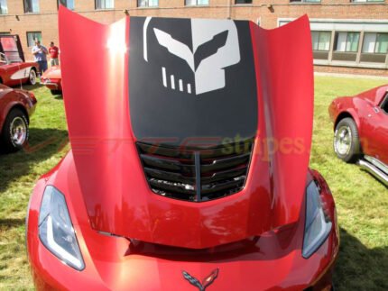 C7 Corvette Z06 with regular blade silver jake skull stinger hood stripe decal