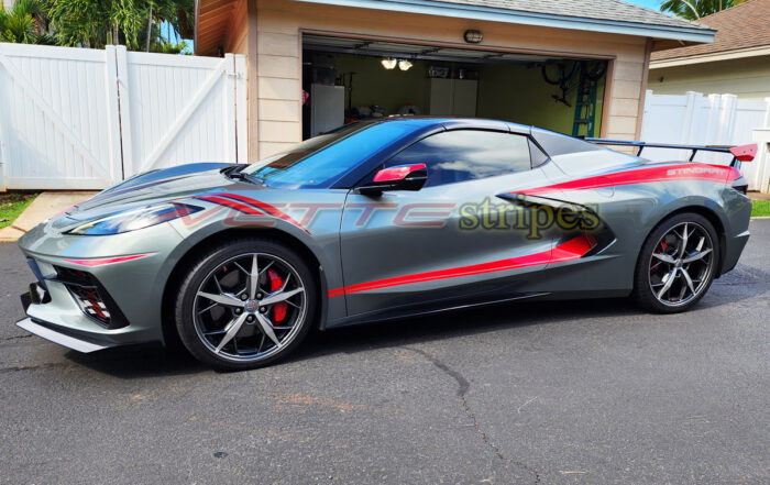 Hypersonic gray C8 Corvette Stingray with torch red side stripes 3