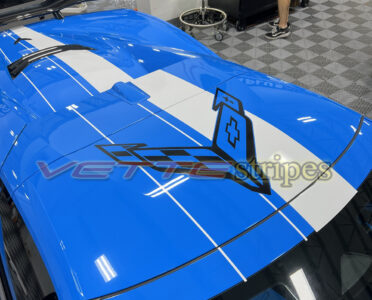 Rapid blue C8 Z06 HTC with asymmetrical 1 color full length dual racing stripes in 3M 2080 HG gloss white