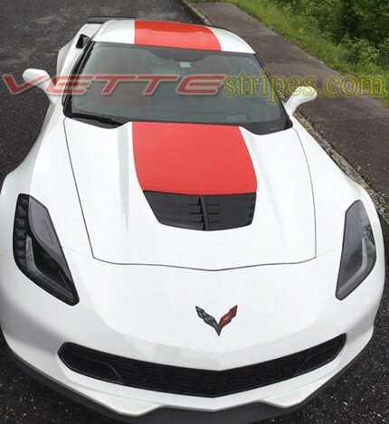 White C7 Z06 with Gloss red C7R center stripes