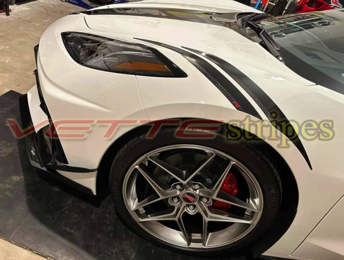 White C8 Corvette Stingray with front Stingray R fender hash mark