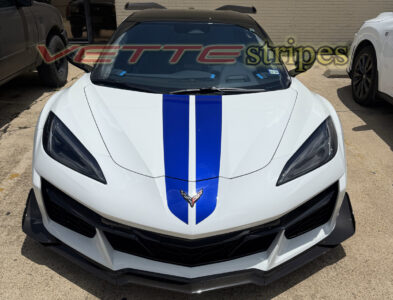 White C8 Corvette Z06 with GM full length dual racing stripes in Electric blue